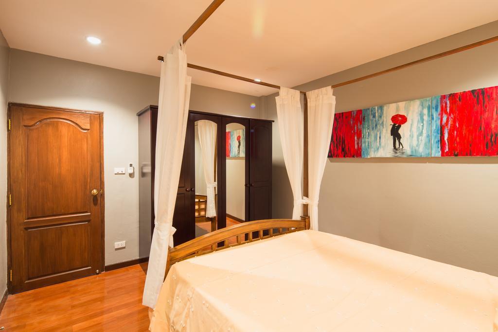 Luxury Town House In The Heart Of The Old City Чиангмай Экстерьер фото